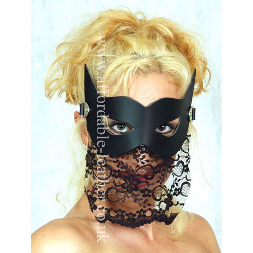 Lace Veil Leather Mask